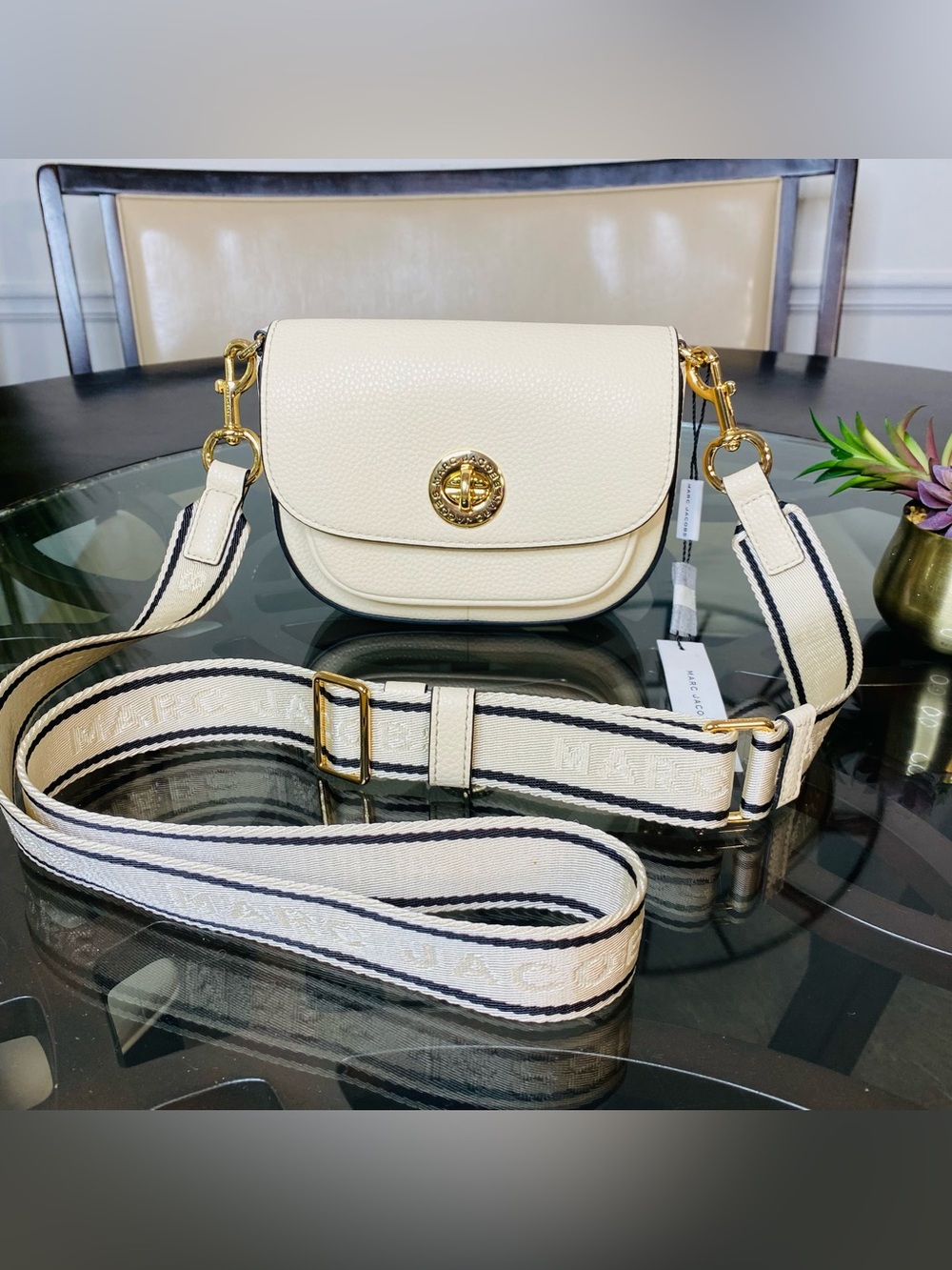 NWT Marc Jacobs Signet Turnlock Leather Saddle Bag Marshmallow Cream Crossbody
